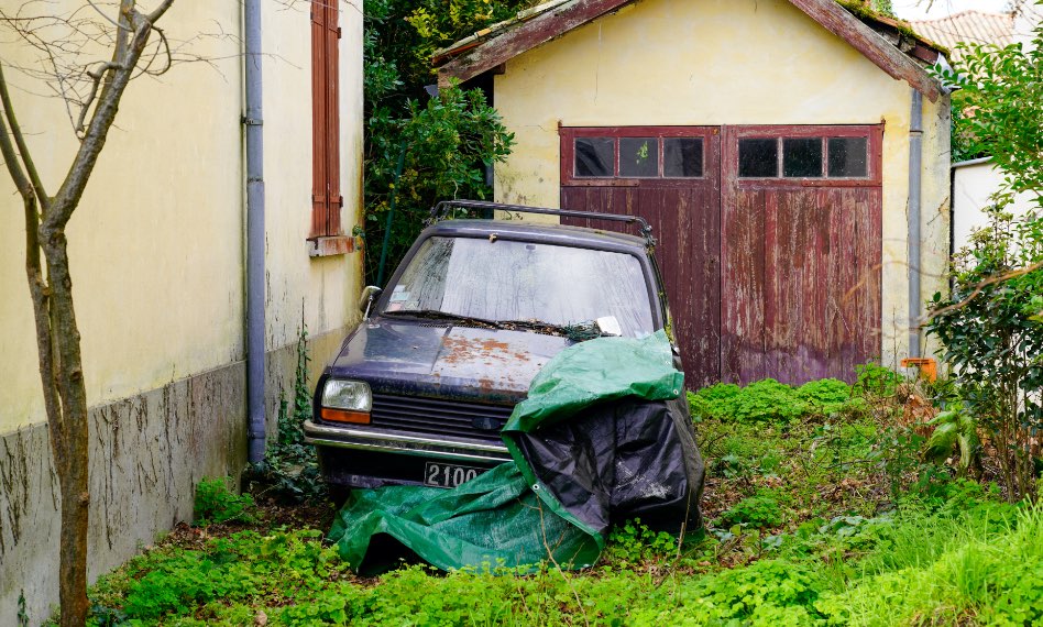 tile-buying-a-car 2x.jpg