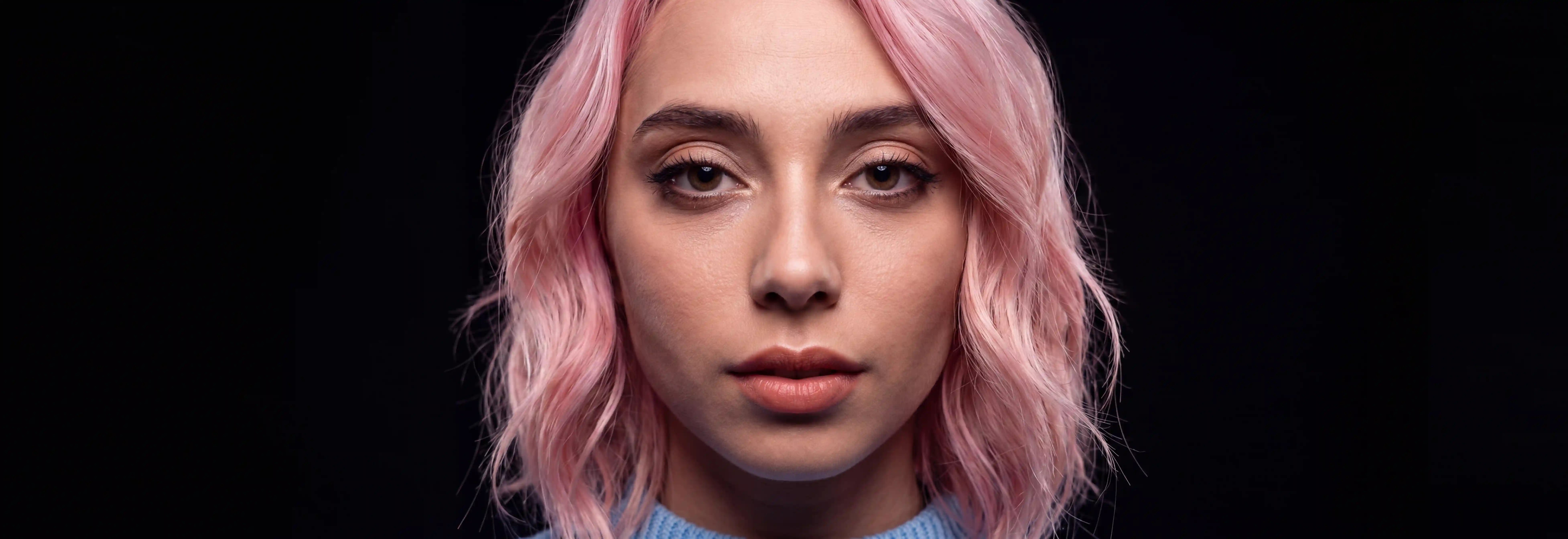 miya-pink-hair-black-landscape